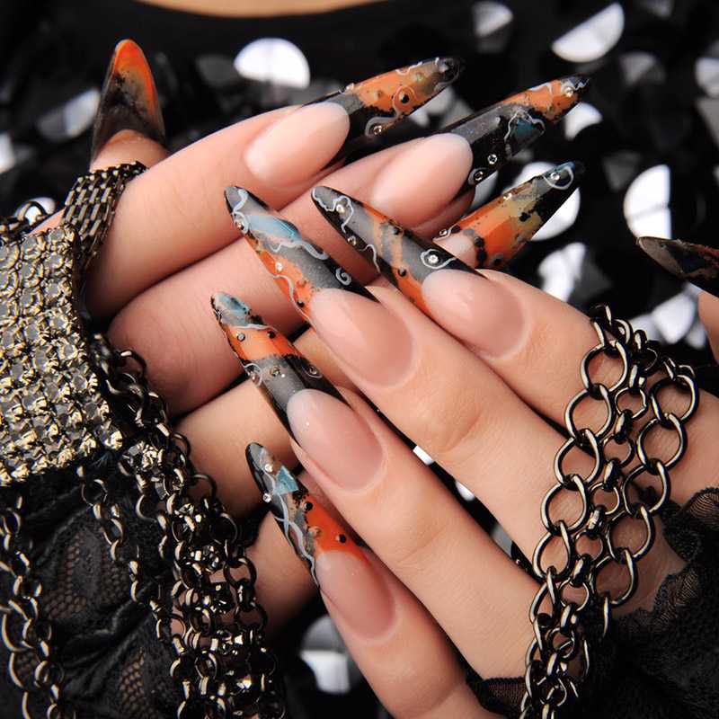 CUSTOM NAIL ART